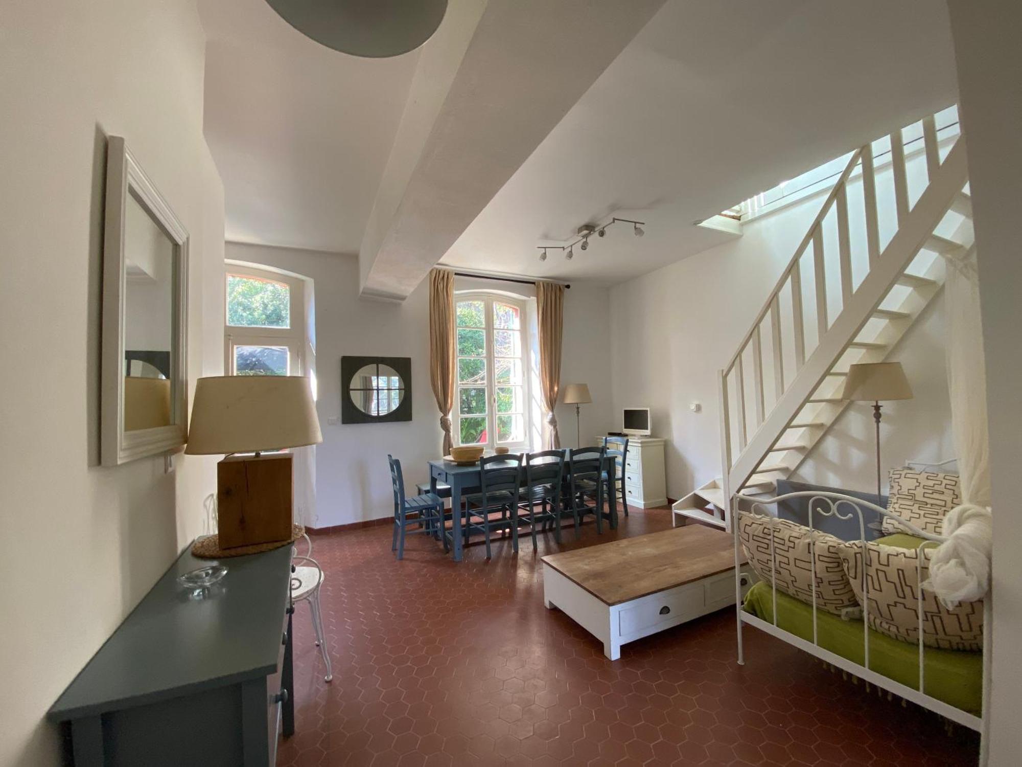 En Duplex A 50m Des Falaises Sud De Villa *